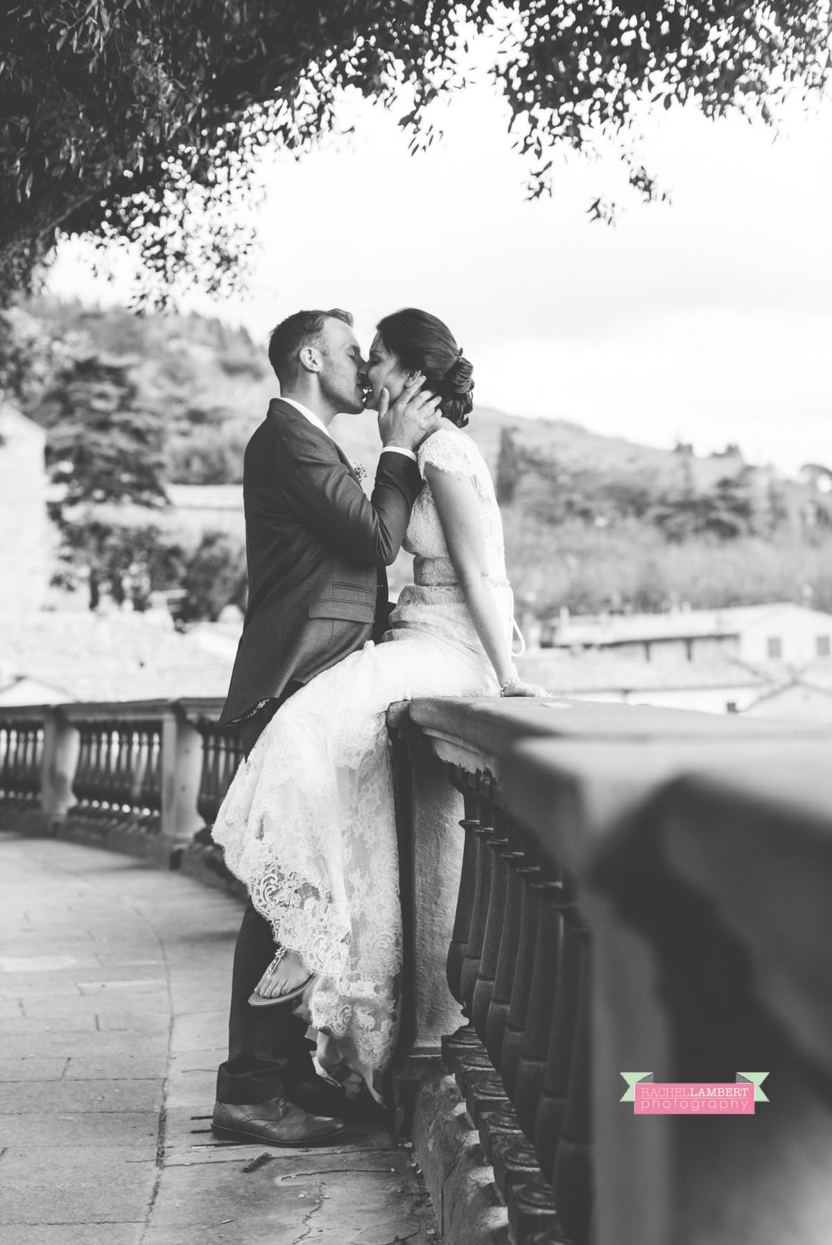 bride and groom portrait wedding in italy colour cortona tuscany black and white